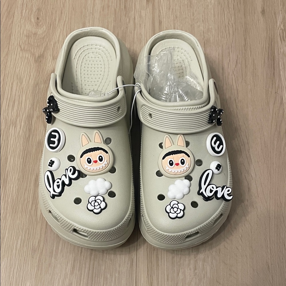 🆕 LABUBU clogs sandals platform shoes size 40-41